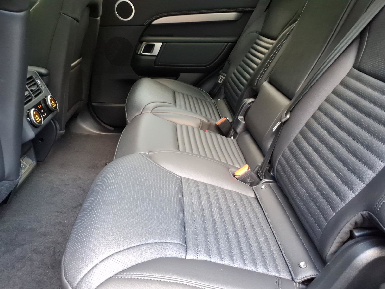 New 2026 Land Rover Discovery Dynamic SE AWD/4WD image 5