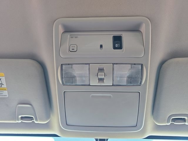 Used 2017 Nissan Titan PRO-4X w/ Pro-4x Convenience Package AWD/4WD image 7