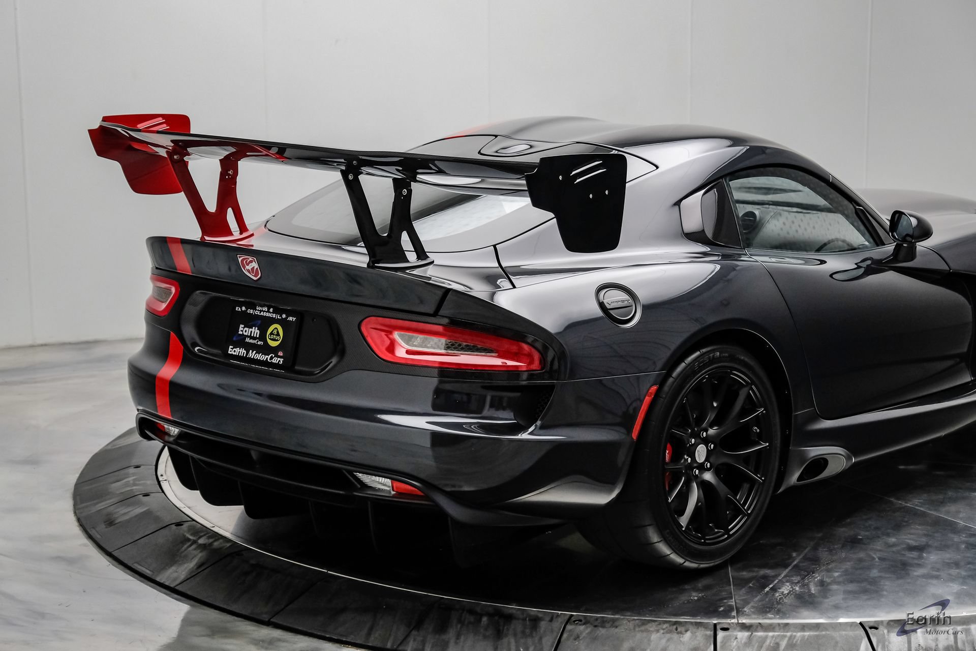 Used 2017 Dodge Viper ACR w/ Extreme Aero Package RWD image 25