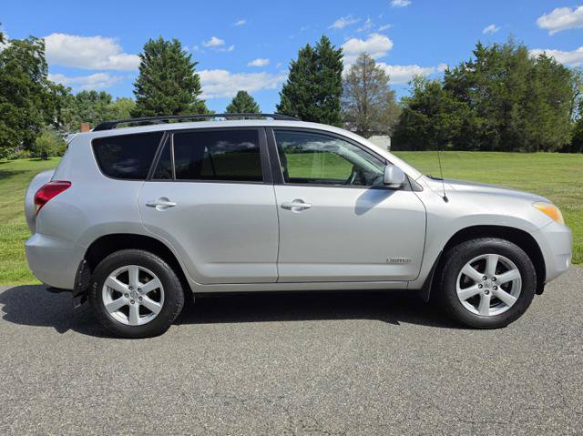 Used 2008 Toyota RAV4 Limited w/ Tow Prep Pkg FWD image 5
