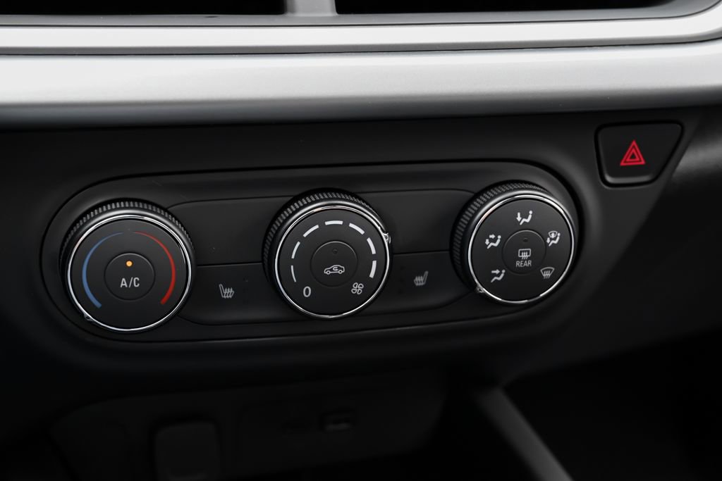 New 2026 Chevrolet Trax LS w/ LS Convenience Package FWD image 23