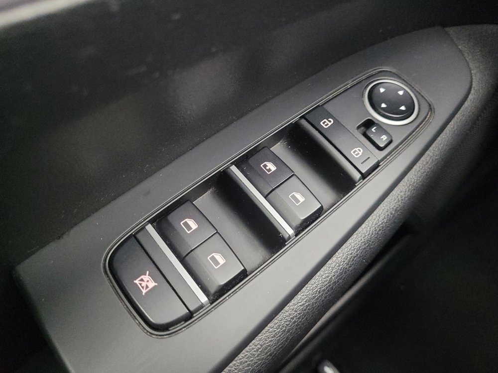 Used 2023 Kia Forte LXS image 27