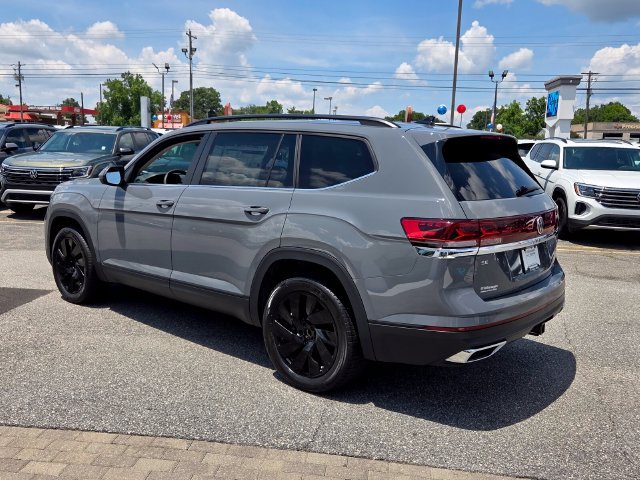 New 2026 Volkswagen Atlas SE FWD image 9