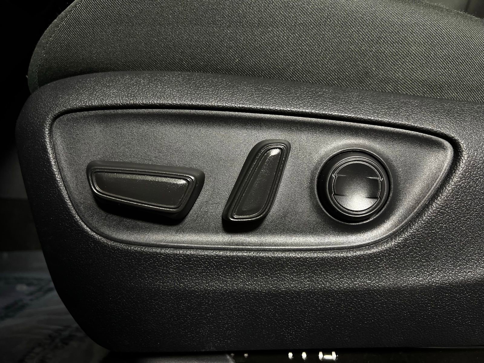 Certified 2025 Toyota RAV4 XLE AWD/4WD image 14