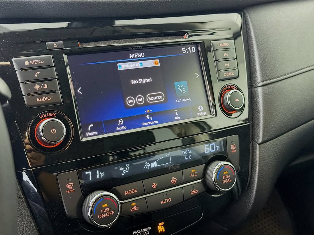 Used 2020 Nissan Rogue SV FWD image 15