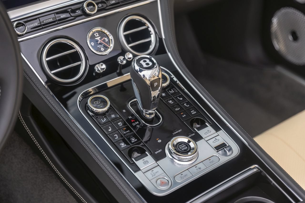 Certified 2024 Bentley Continental GT V8 AWD/4WD image 34