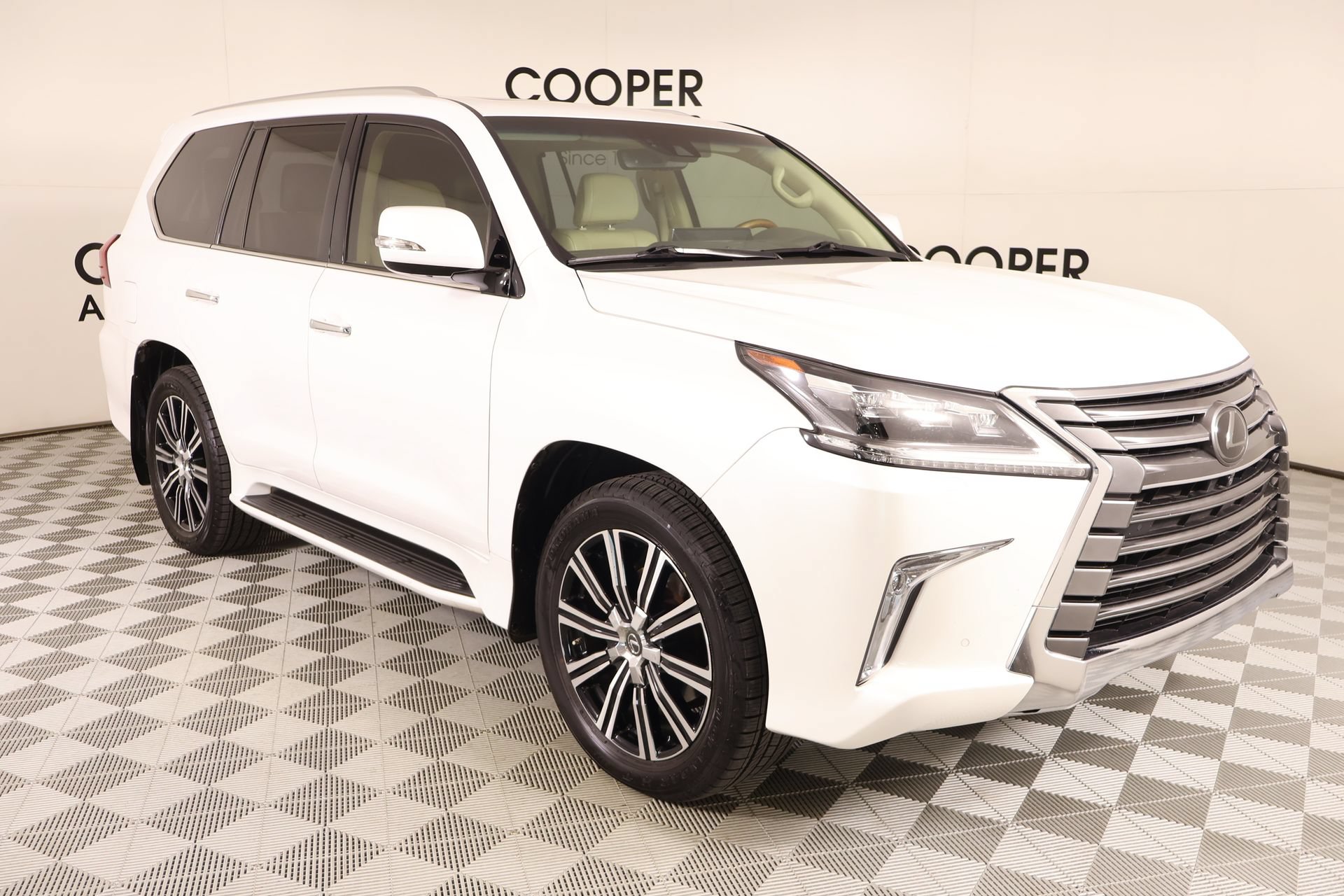 Used 2021 Lexus LX 570 4WD w/ Luxury Package video 1