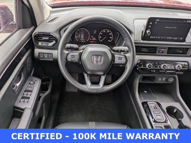 Used 2025 Honda Pilot Touring image 15