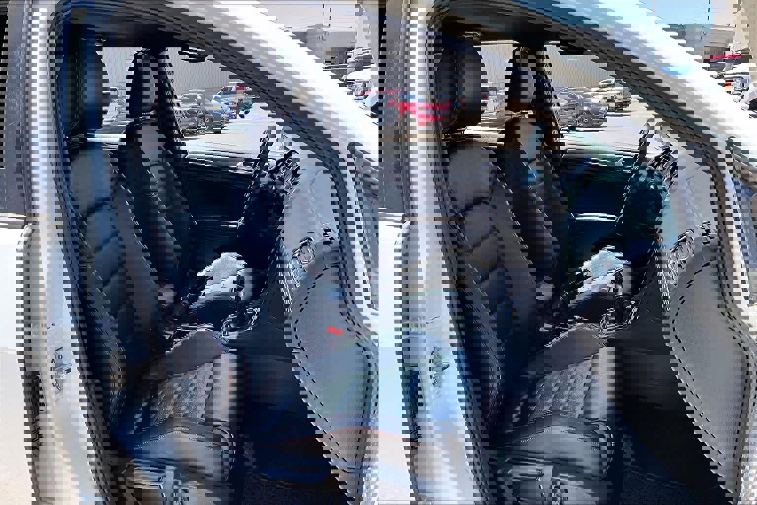 Used 2019 Volkswagen GTI SE FWD image 9