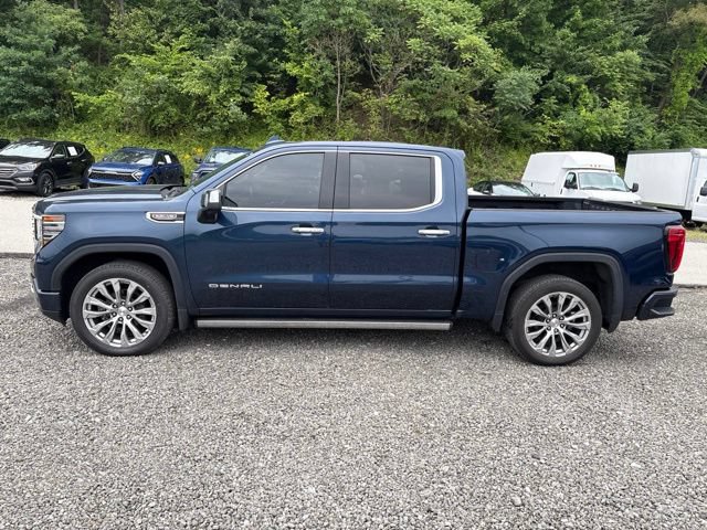 Used 2023 GMC Sierra 1500 Denali w/ Denali Reserve Package AWD/4WD image 2