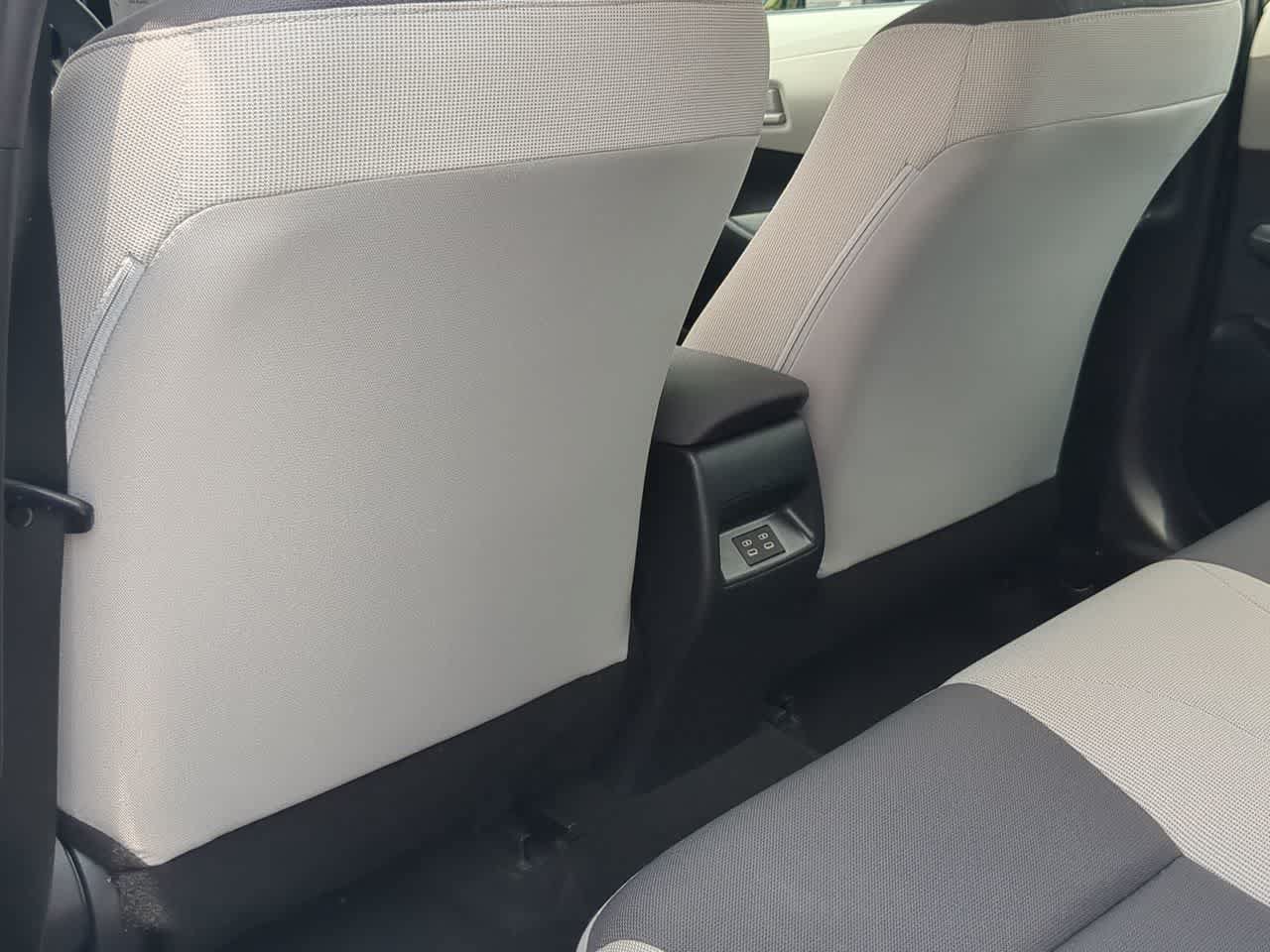 Used 2025 Toyota Corolla LE FWD image 18