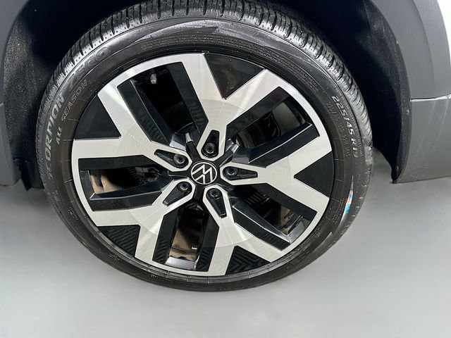 Used 2023 Volkswagen Taos SEL AWD/4WD image 32