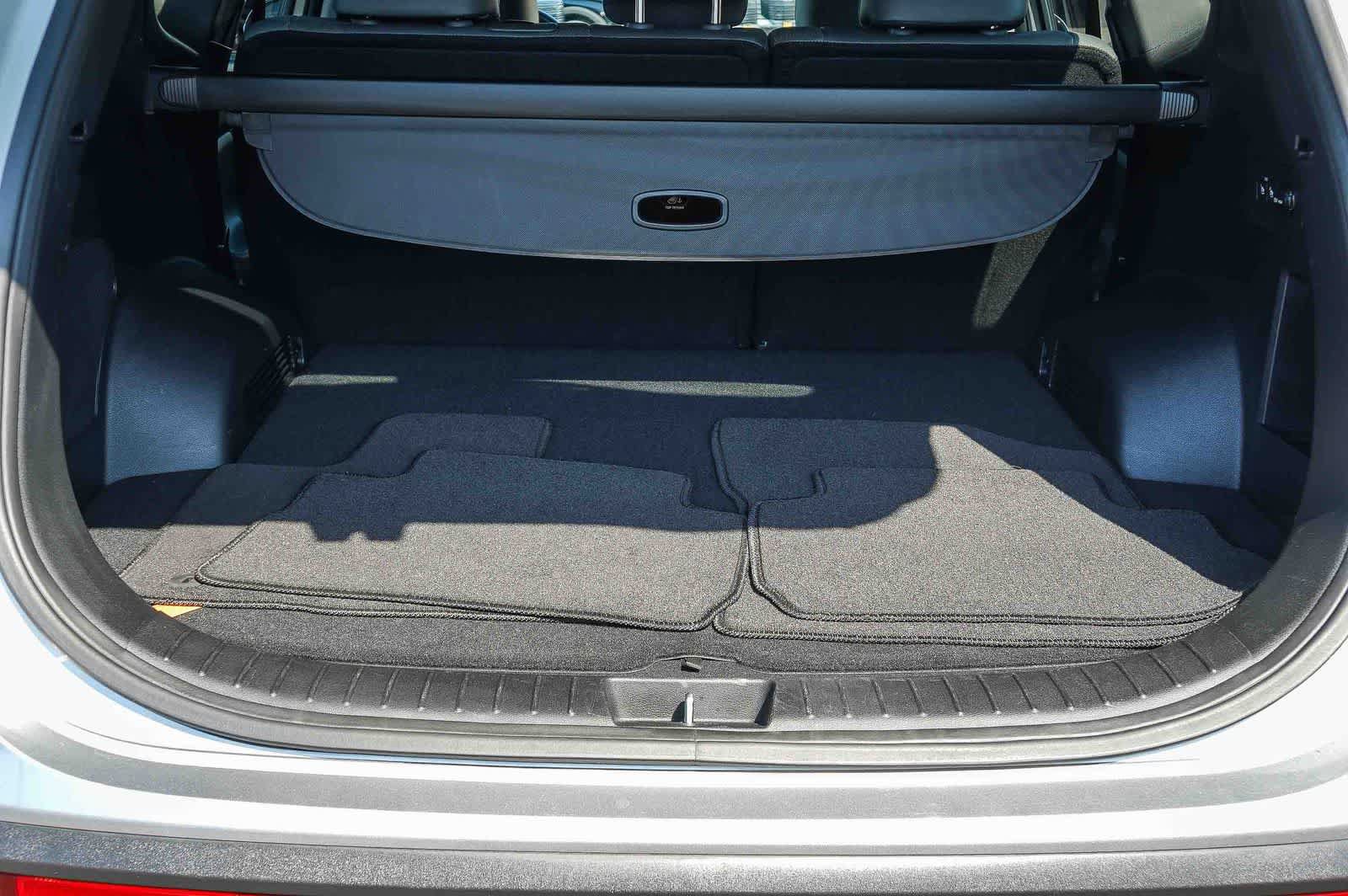 Certified 2023 Hyundai Santa Fe SEL w/ Premium Package FWD image 35