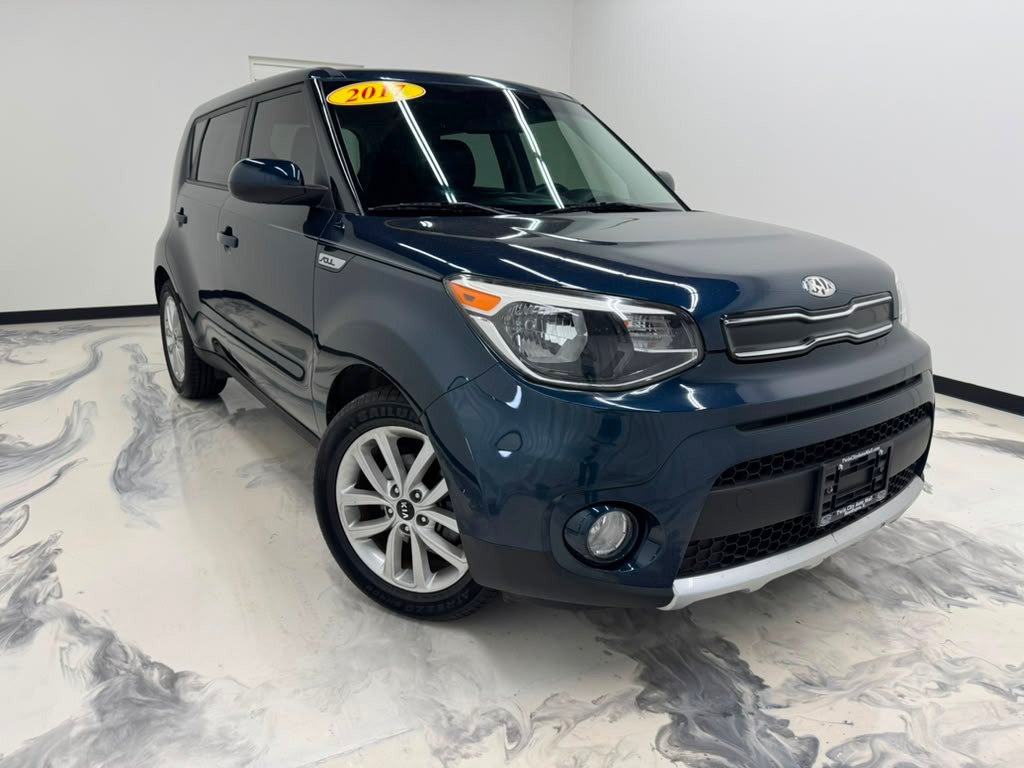 Used 2017 Kia Soul + FWD image 2