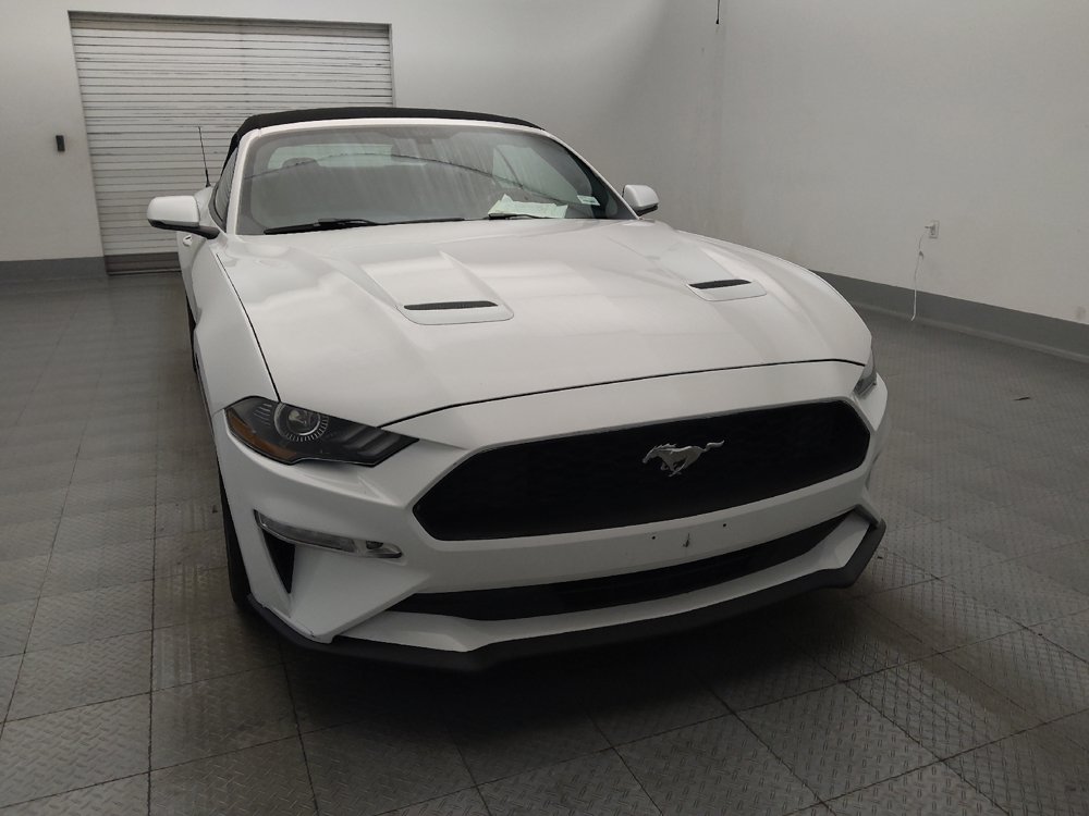Used 2020 Ford Mustang Premium RWD image 14