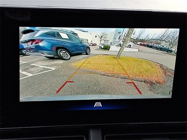 Used 2025 Chevrolet Trax LT w/ Driver Confidence Package image 17