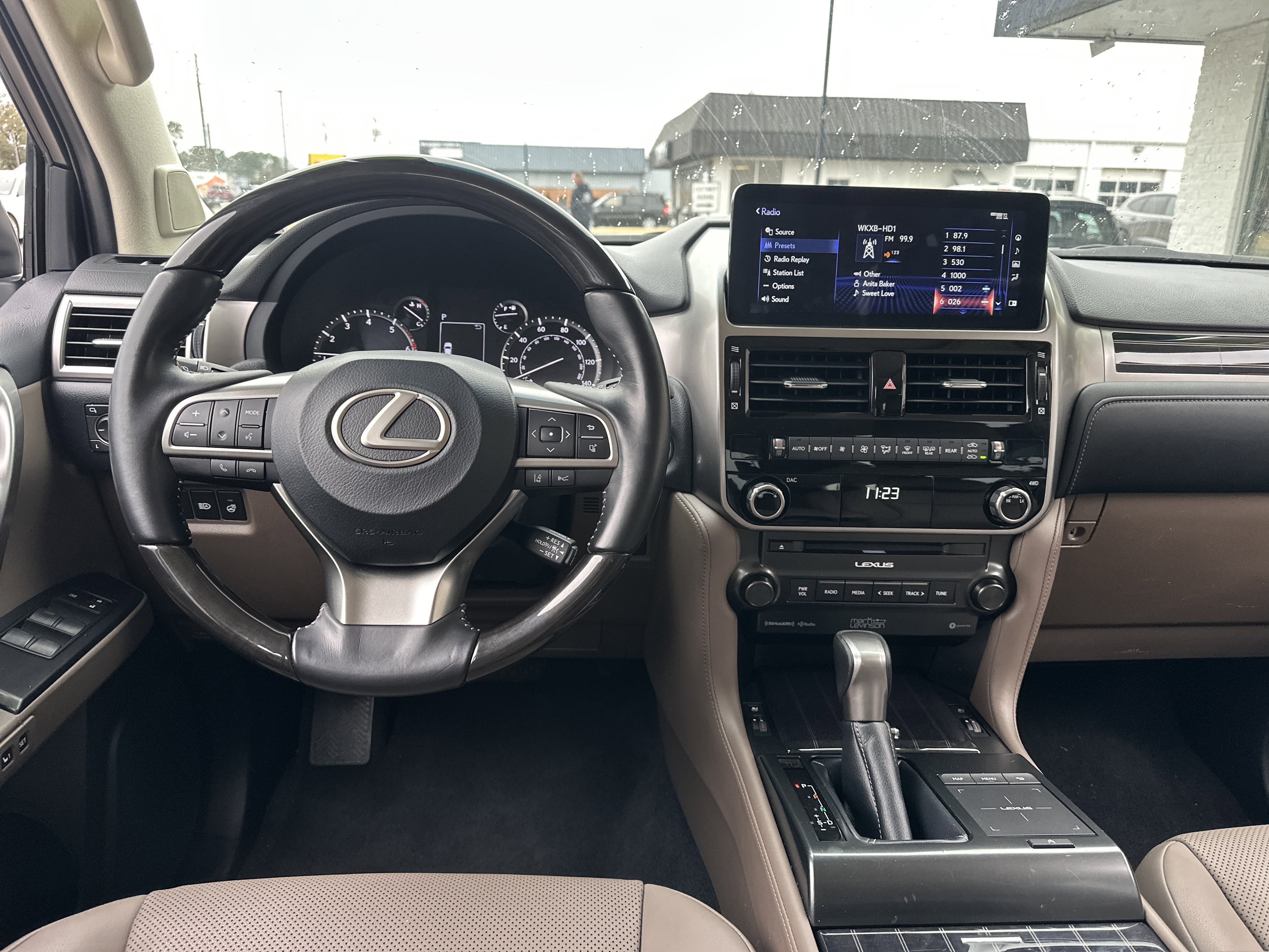 Used 2023 Lexus GX 460 Premium image 15