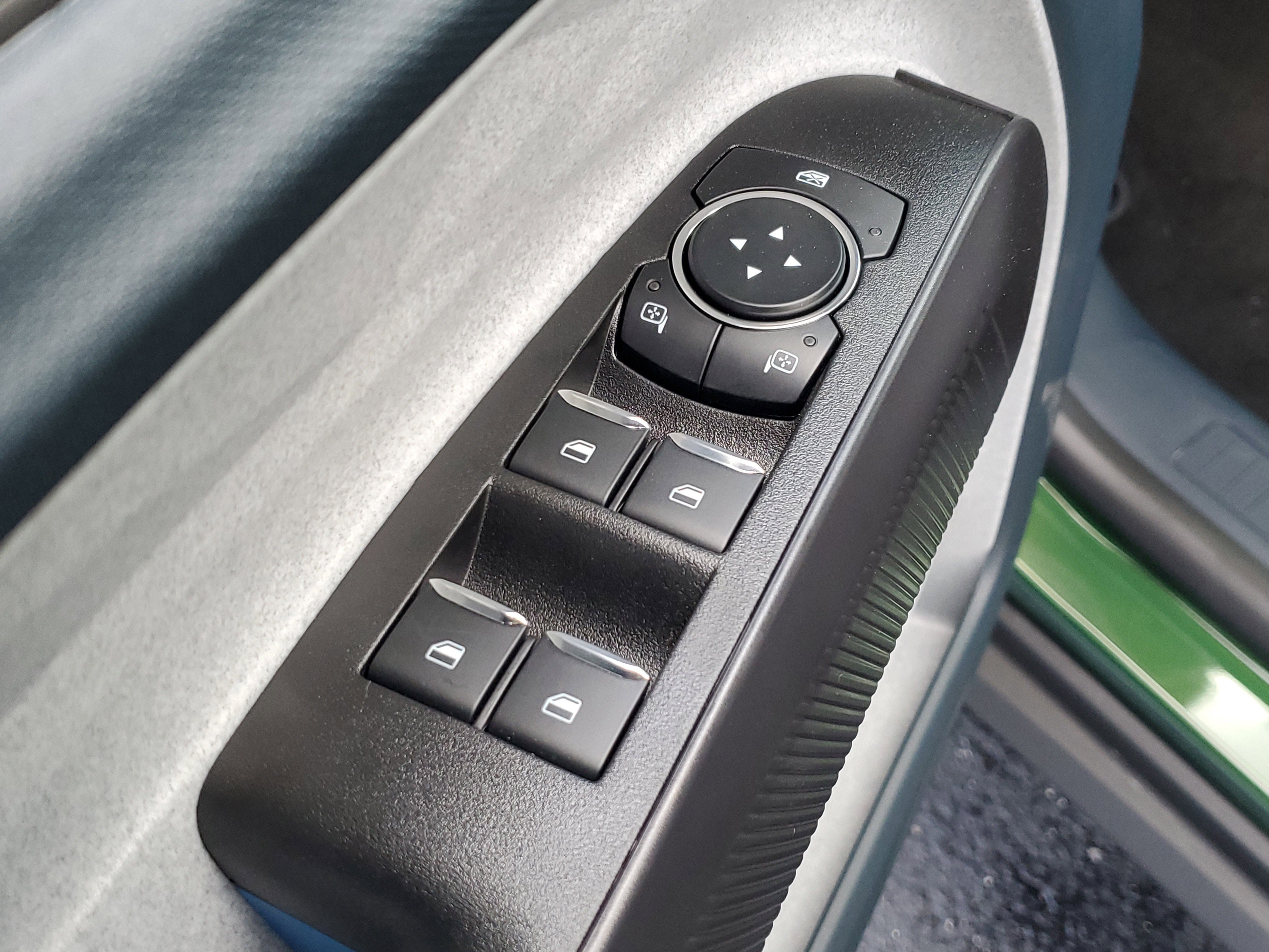 New 2025 Ford Maverick XLT w/ XLT Luxury Package image 16