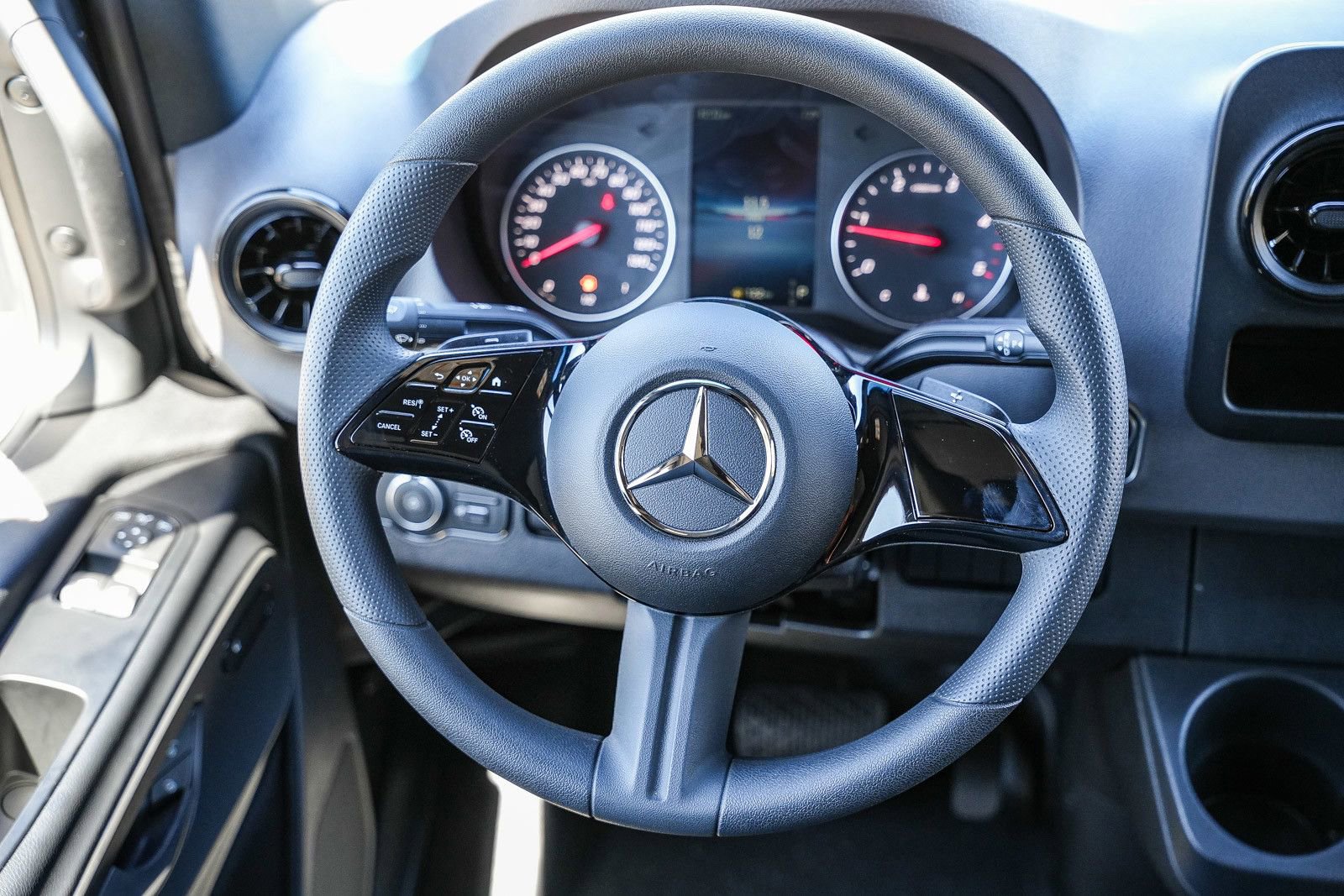 New 2025 Mercedes-Benz Sprinter 2500 image 15