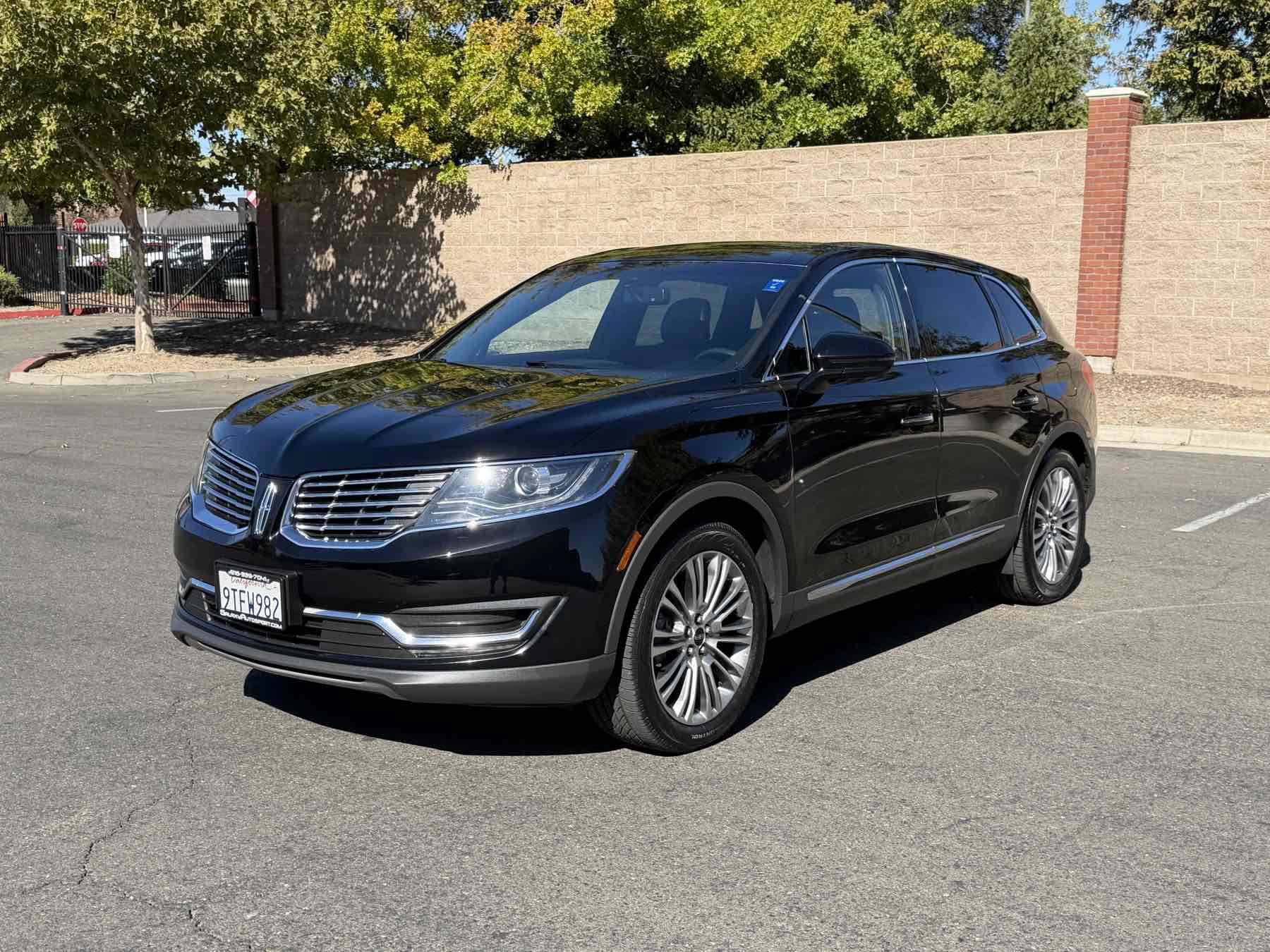Used 2018 Lincoln MKX Reserve FWD image 3