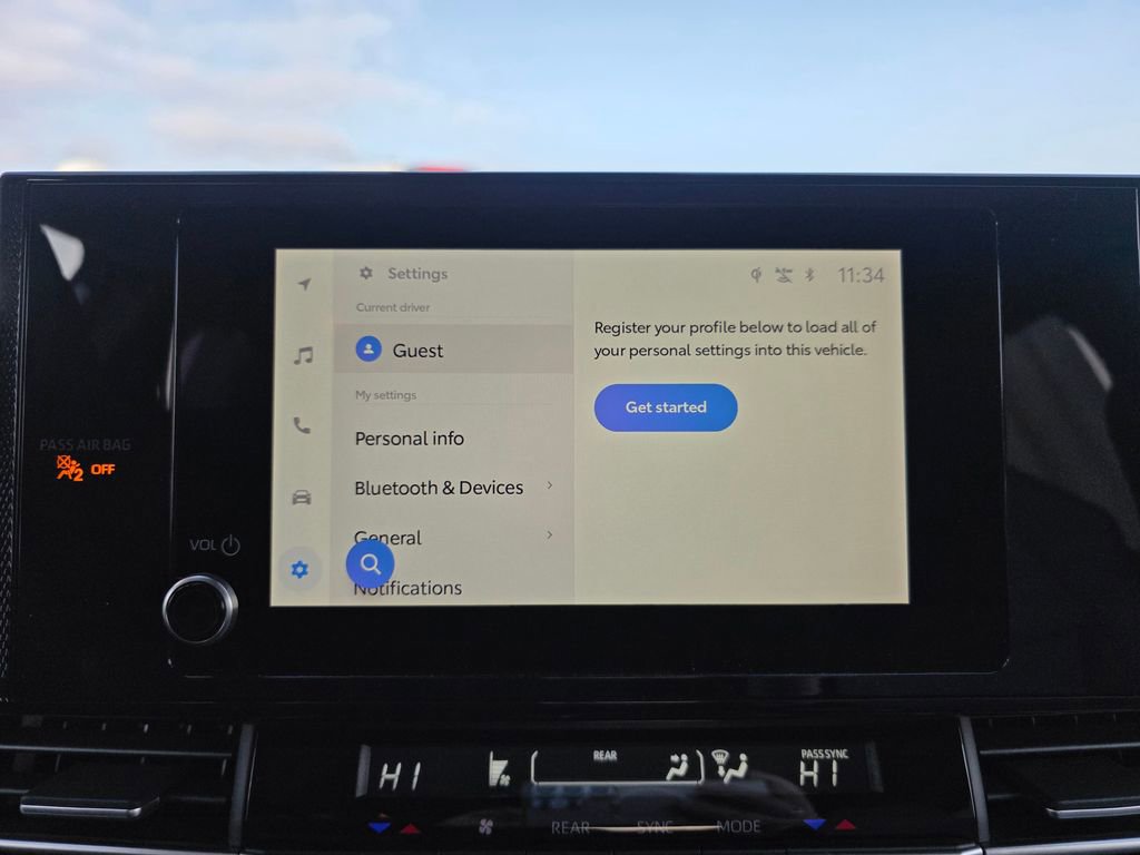 Used 2026 Toyota Sienna LE image 59