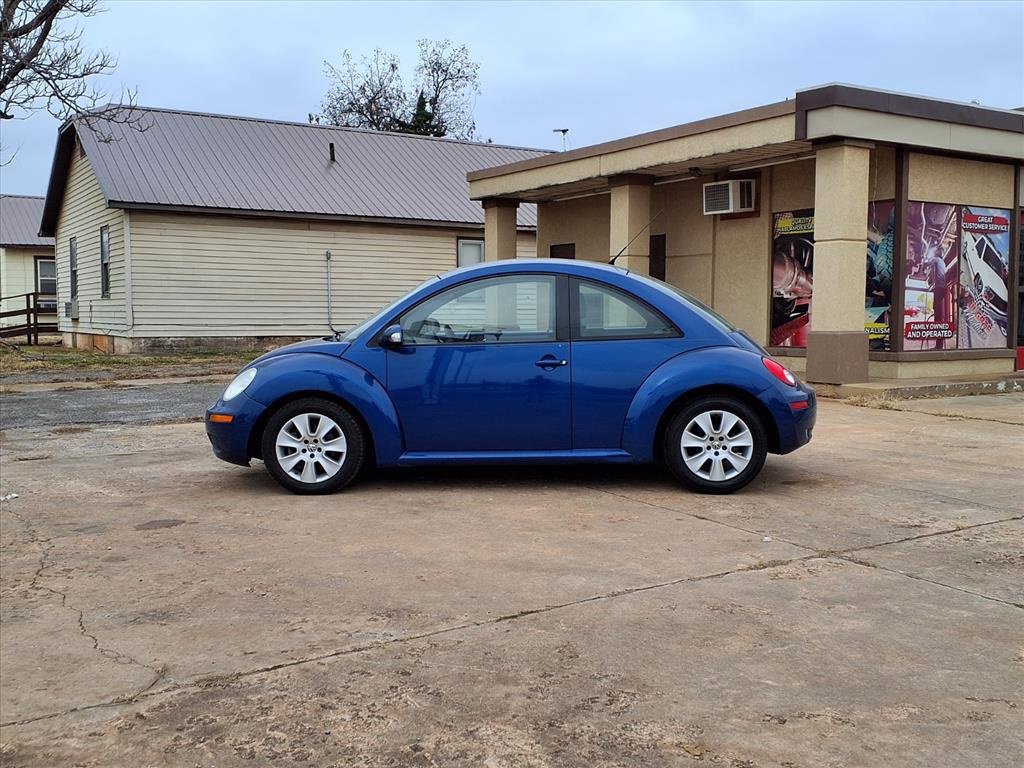 Used 2008 Volkswagen Beetle S image 20