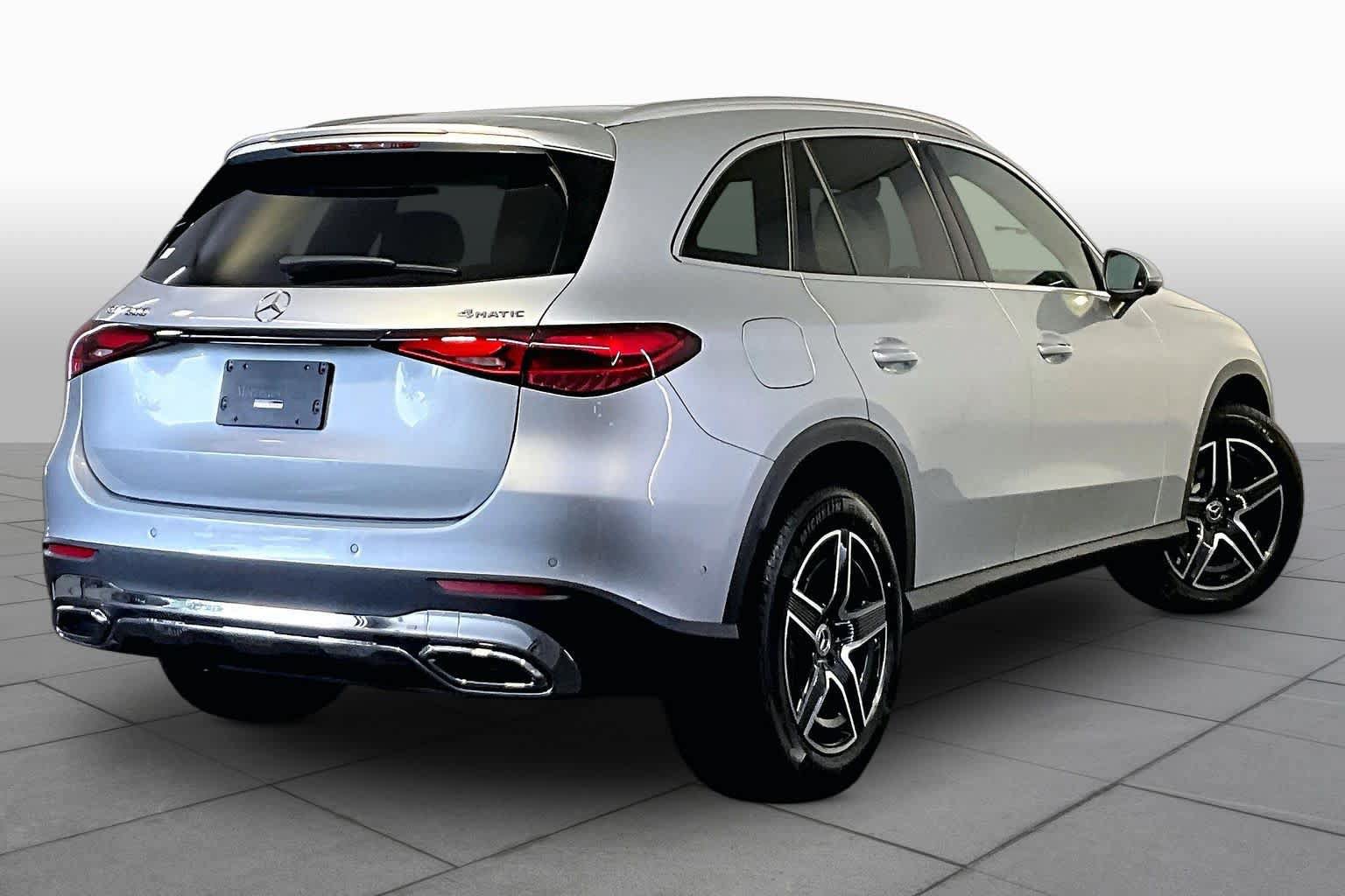 Used 2026 Mercedes-Benz GLC 300 4MATIC image 13