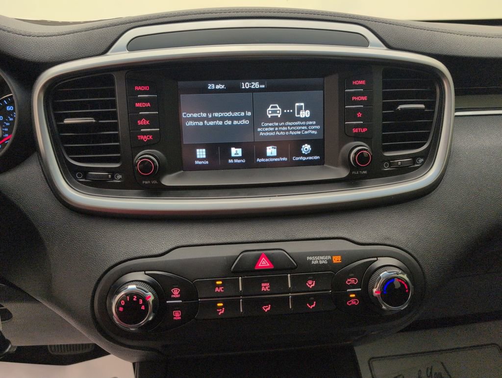 Used 2020 Kia Sorento LX FWD image 27