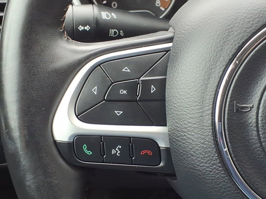 Used 2019 Jeep Compass Latitude w/ Cold Weather Group image 16