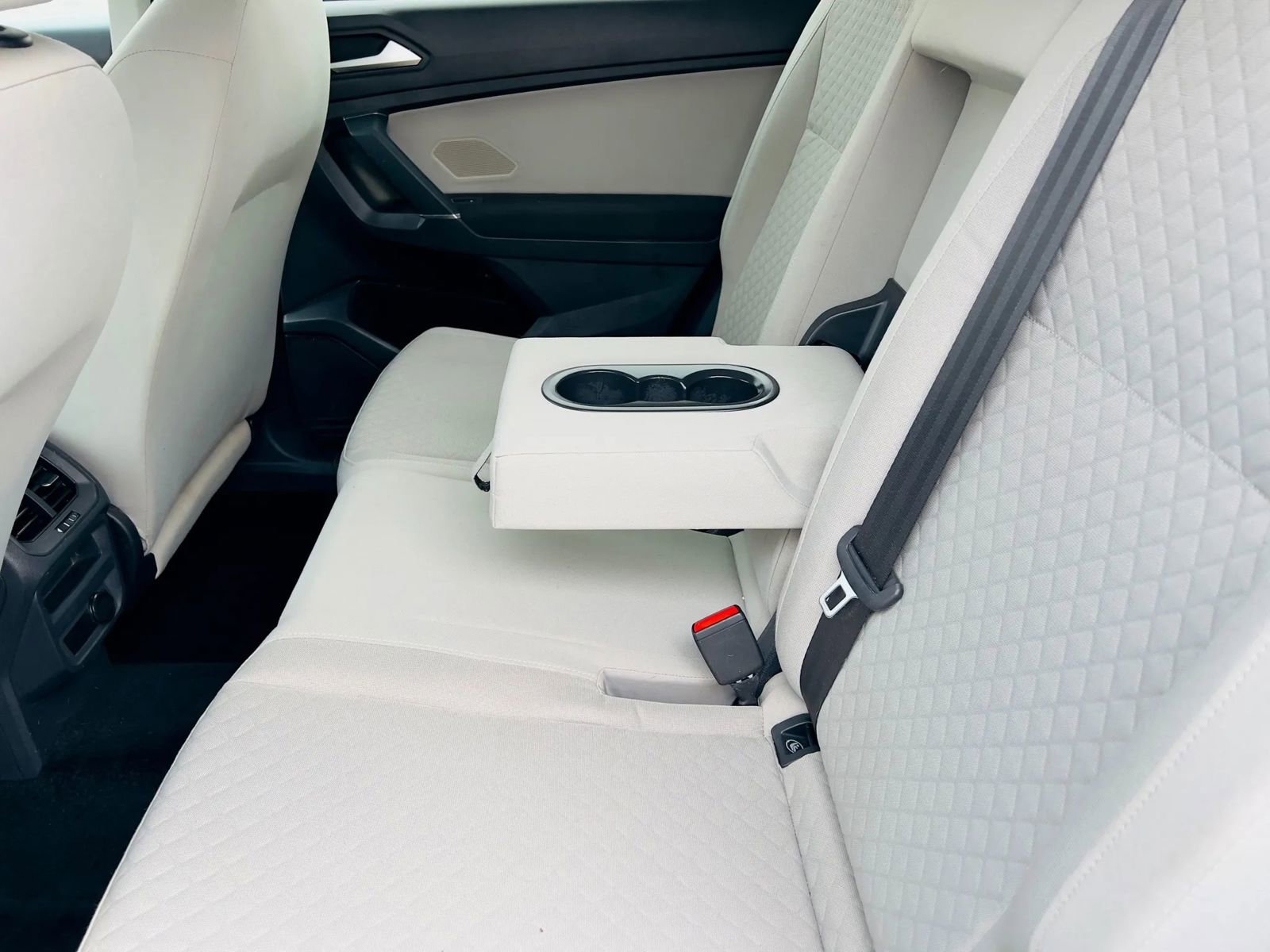 Used 2020 Volkswagen Tiguan S w/ 3rd Row Seat Package image 17