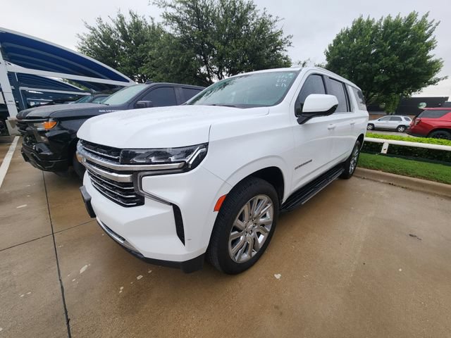 Used 2021 Chevrolet Suburban LT AWD/4WD image 3