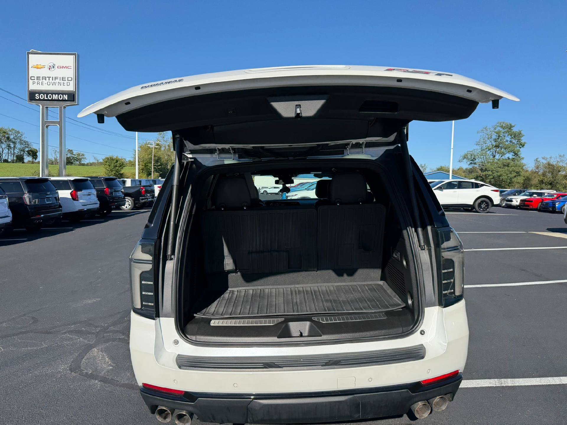 Certified 2025 Chevrolet Tahoe RST w/ Comfort Package AWD/4WD image 12