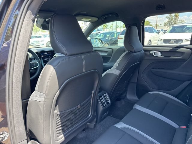 Used 2025 Volvo EX40 Core w/ Climate Package AWD/4WD image 21