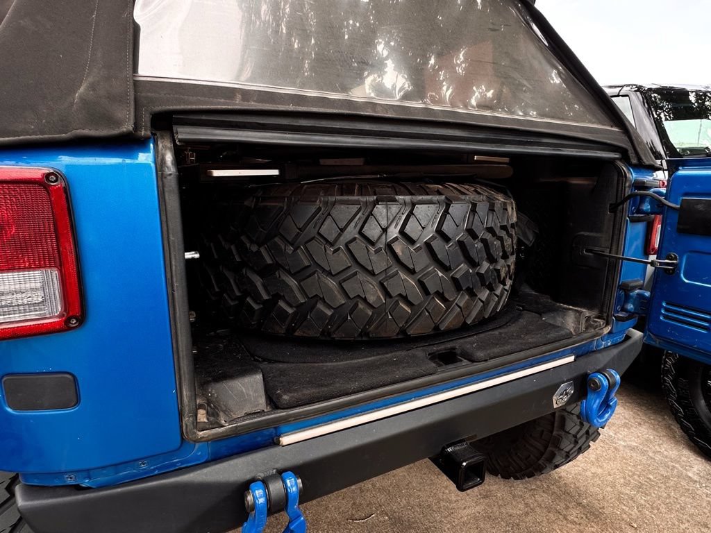 Used 2015 Jeep Wrangler Rubicon w/ Trailer Tow Group AWD/4WD image 24