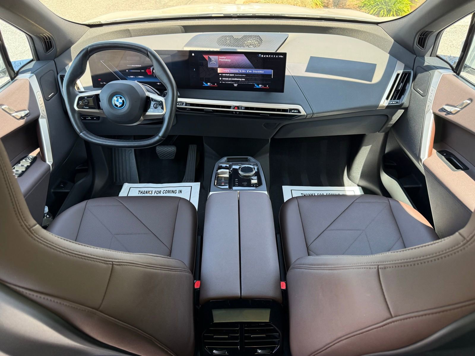 Used 2023 BMW iX xDrive50 w/ Sport Package image 32