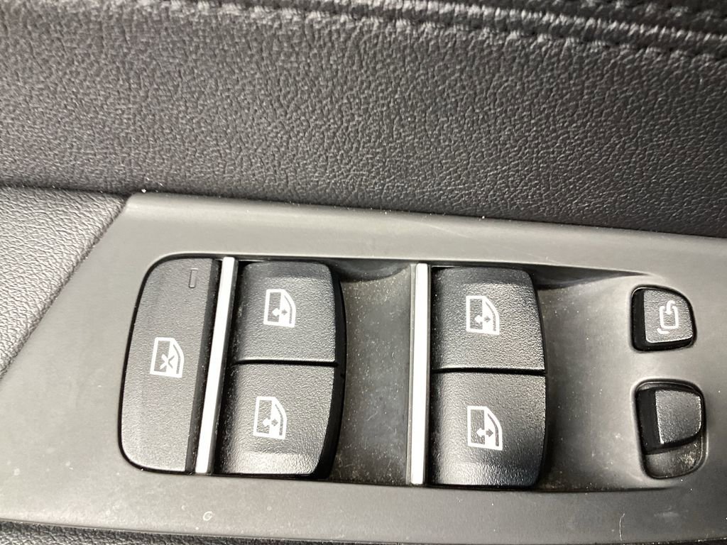 Used 2020 BMW 530i xDrive w/ Convenience Package image 48