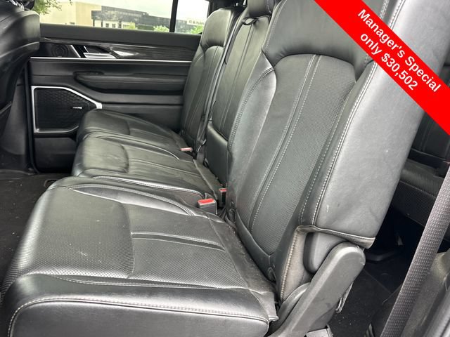 Used 2022 Jeep Wagoneer Series II w/ Premium Group I AWD/4WD image 15
