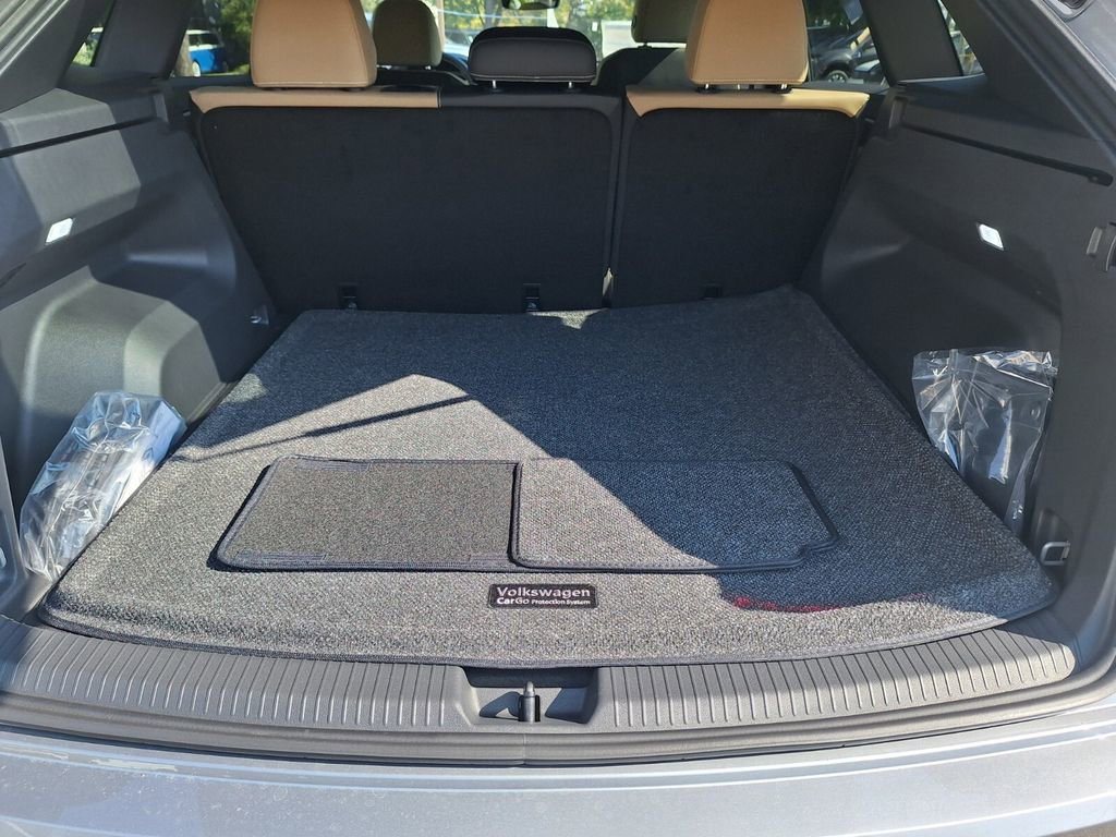 New 2026 Volkswagen Atlas Cross Sport SE image 25