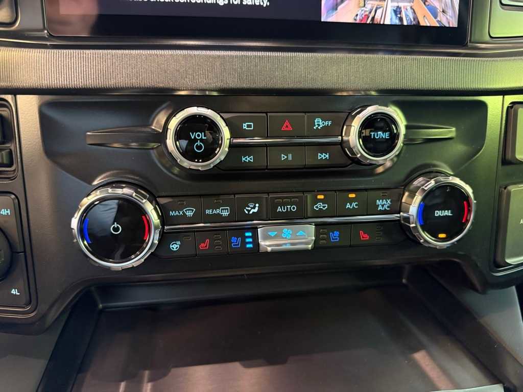 New 2026 Ford F350 Platinum image 19