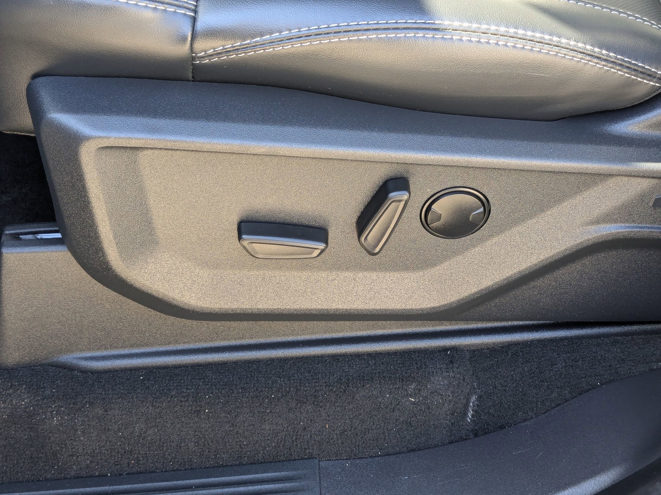 Certified 2025 Ford Expedition Platinum w/ Stealth Performance Package image 16