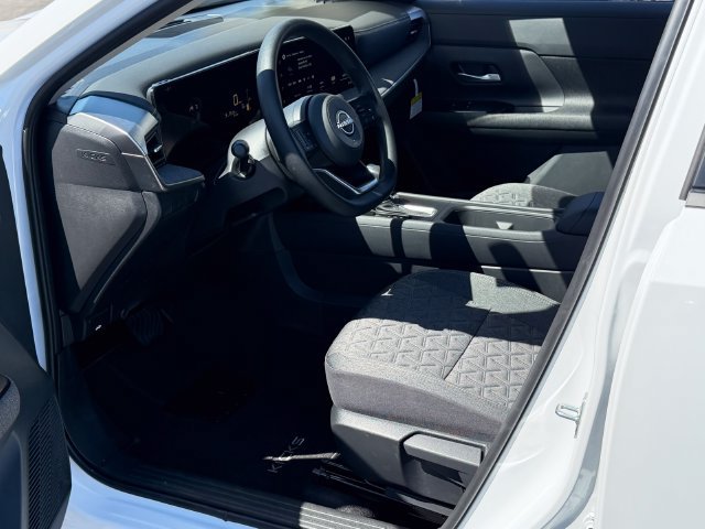 New 2026 Nissan Kicks SV w/ Cold Weather Package AWD/4WD image 11