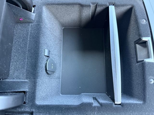 Used 2026 Porsche Panamera 4 image 22