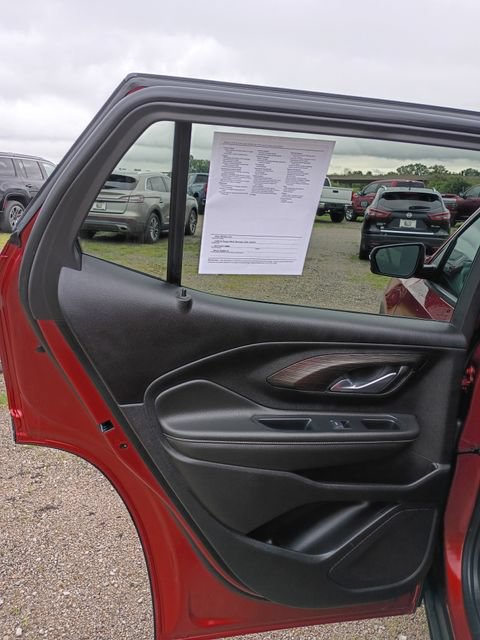 Used 2024 GMC Terrain SLT w/ Elevation Edition AWD/4WD image 23