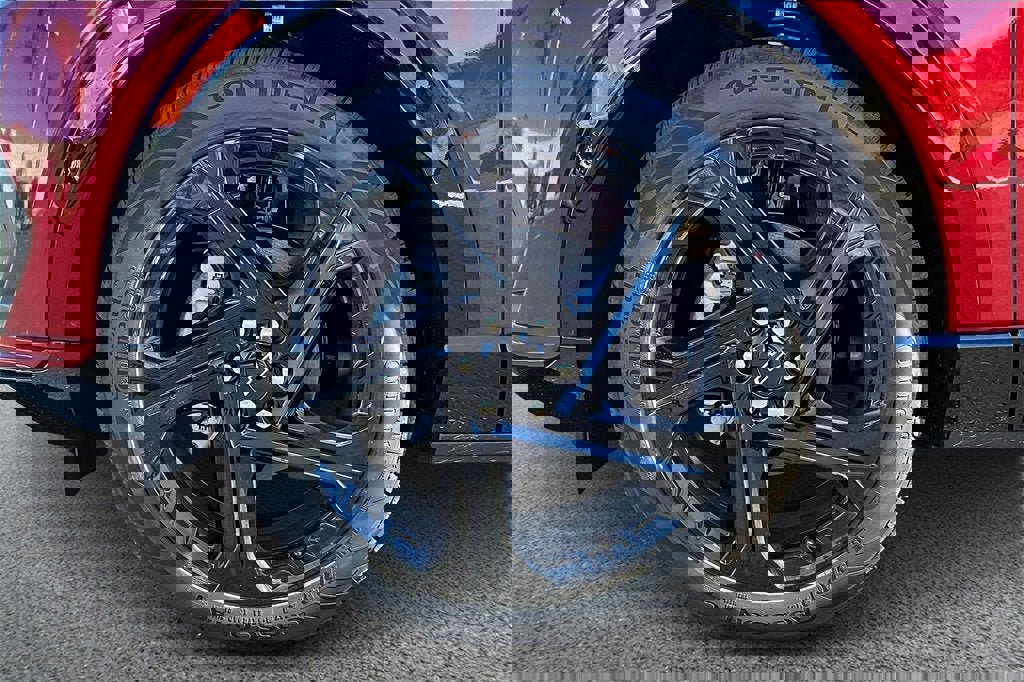 New 2025 Chevrolet Equinox EV RS image 10