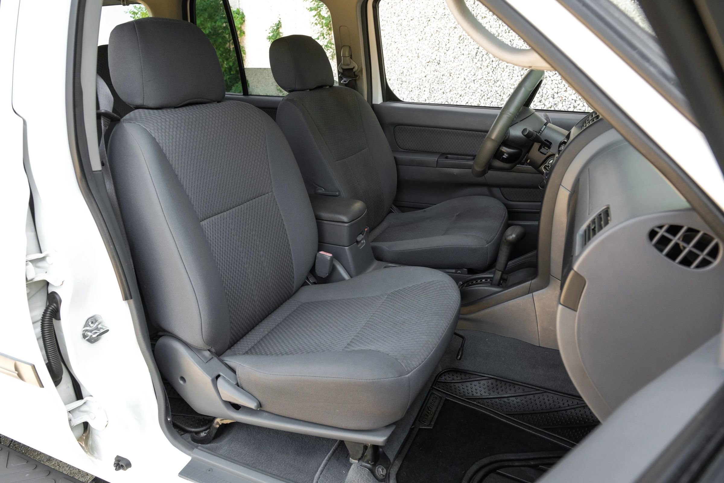 Used 2004 Nissan Xterra XE RWD image 31