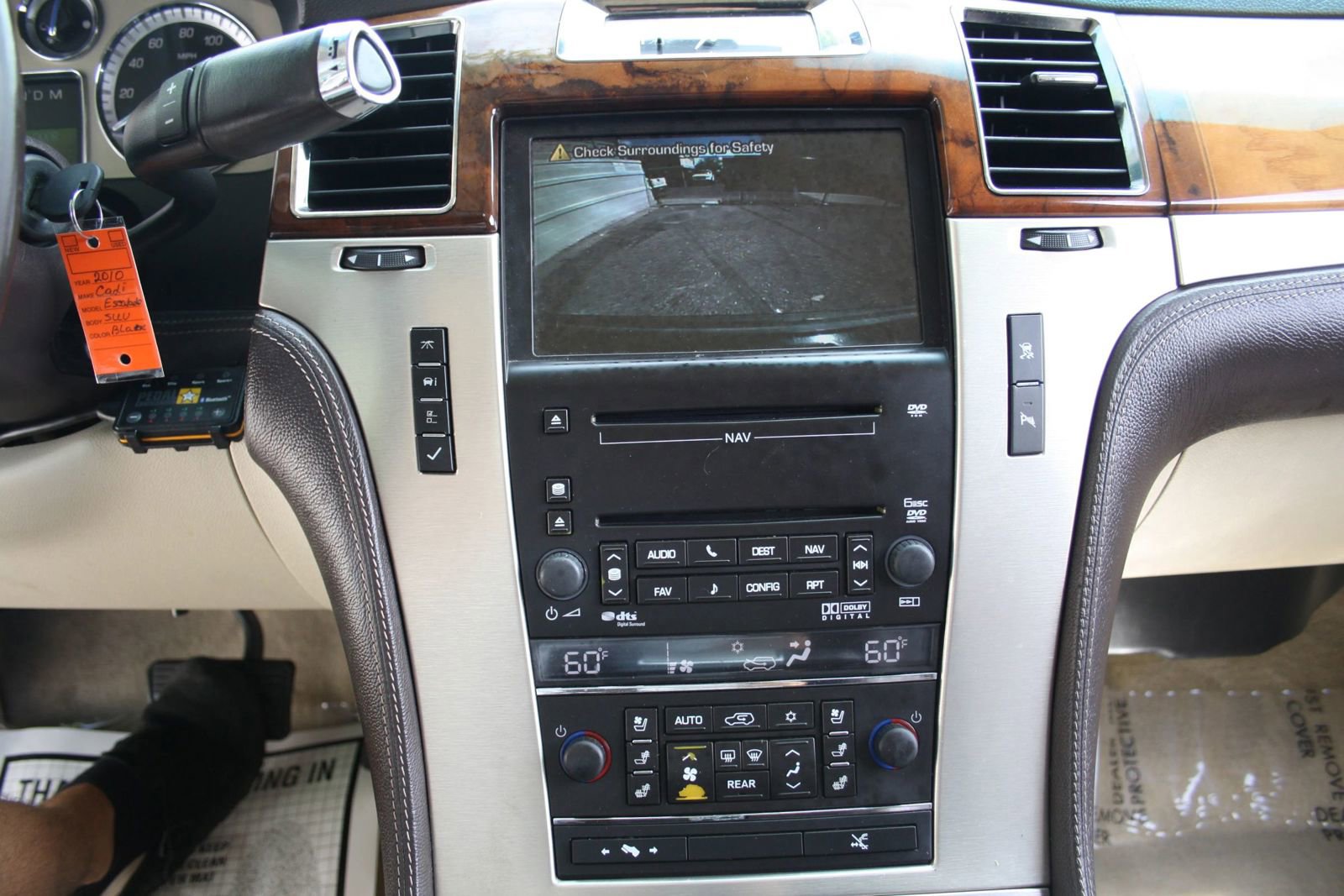 Used 2010 Cadillac Escalade ESV Platinum image 22