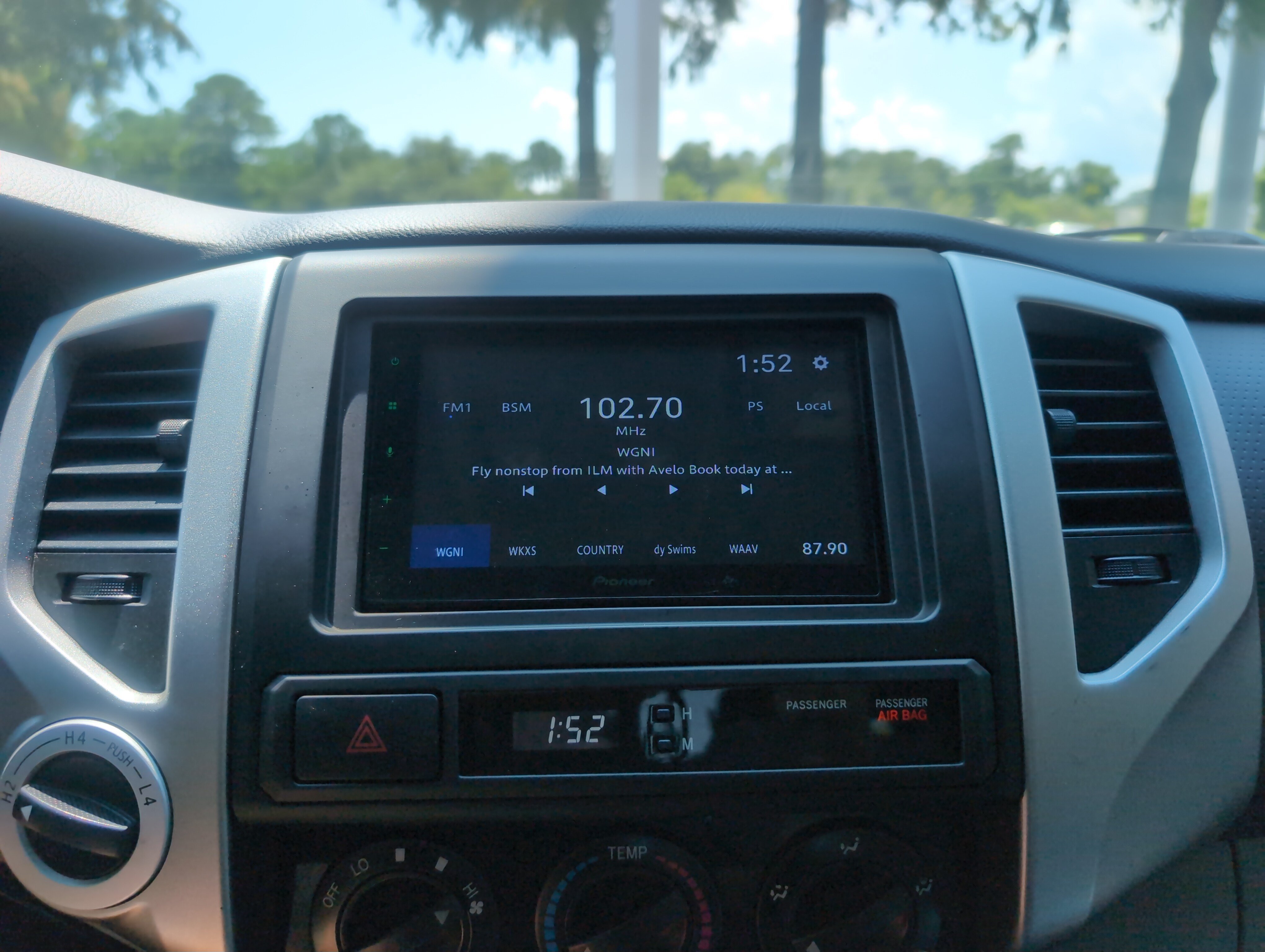 Used 2014 Toyota Tacoma 4x4 Double Cab image 23
