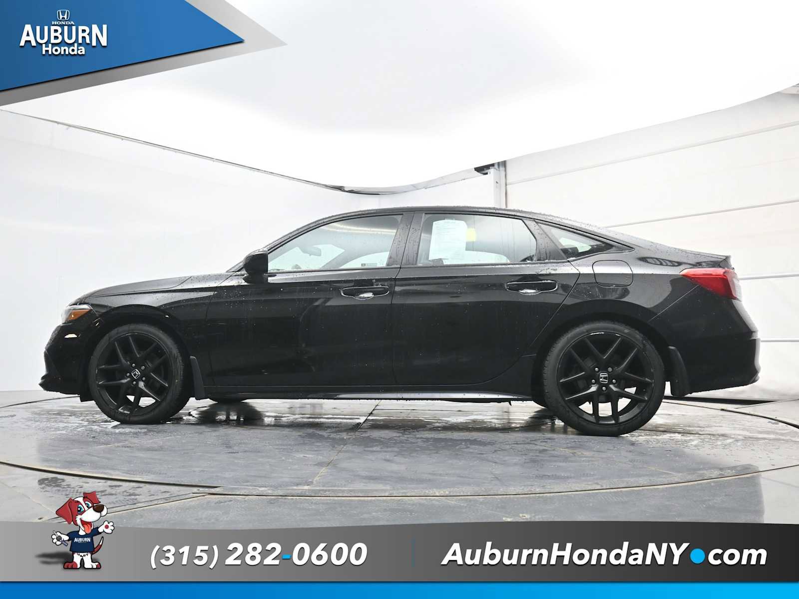 Used 2023 Honda Civic Sport image 19