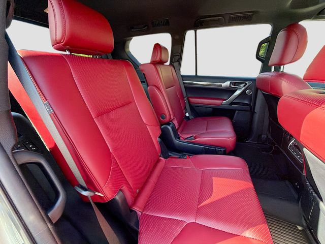 Used 2023 Lexus GX 460 Luxury w/ Sport Design Package AWD/4WD image 26
