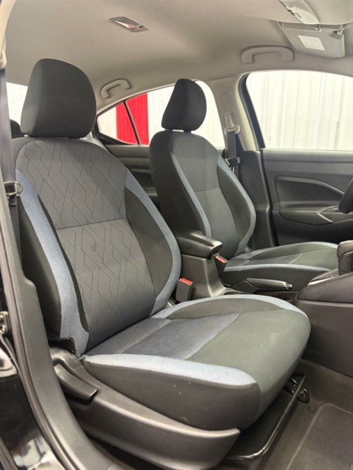 Used 2023 Nissan Versa SV FWD image 16
